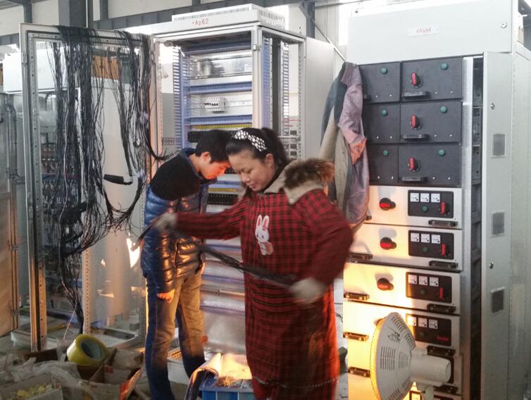 安徽得潤電氣技術(shù)有限公司，主營：高低壓開關(guān)柜，高低壓無功補(bǔ)償柜，消弧消諧裝置，自動化控制系統(tǒng)，綜保、儀表等，全國統(tǒng)一客服熱線：400-0551-777