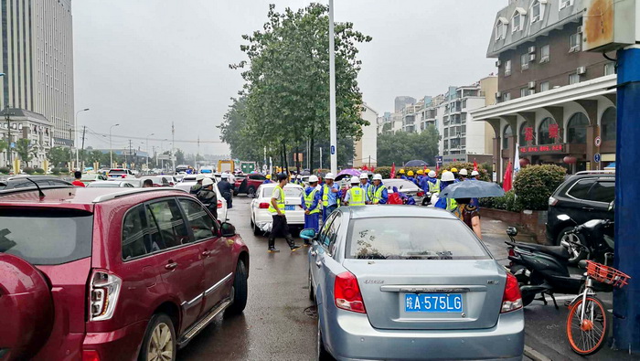 抗洪救災(zāi)現(xiàn)場(chǎng) 抗洪救災(zāi)現(xiàn)場(chǎng)