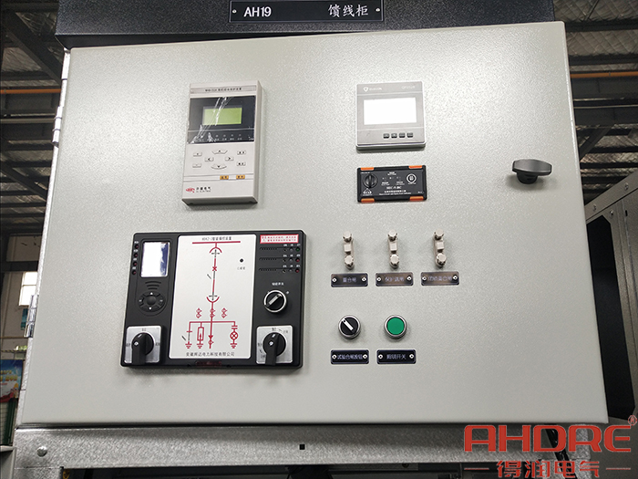 儀表室柜門結(jié)構(gòu).jpg 儀表室柜門結(jié)構(gòu).jpg