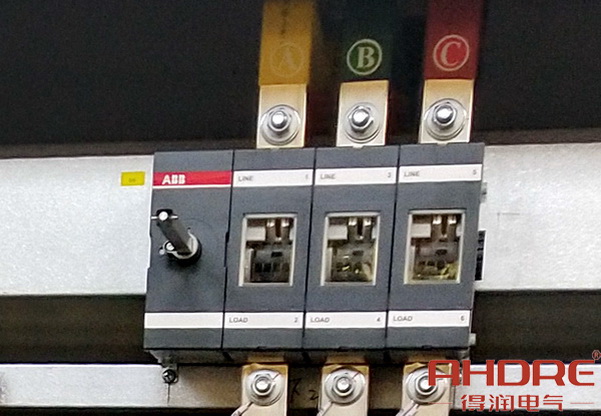 刀開關(guān).jpg 刀開關(guān).jpg