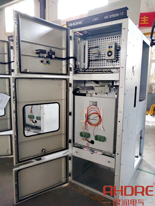 高壓計量柜整體結(jié)構(gòu)圖.jpg 高壓計量柜整體結(jié)構(gòu)圖.jpg