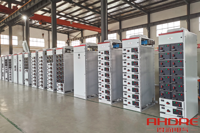 津巴布韋項目的低壓柜.jpg 津巴布韋項目的低壓柜.jpg