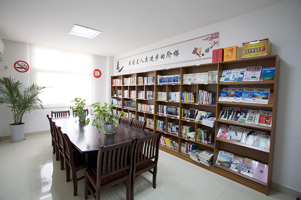 得潤電氣圖書室 得潤電氣圖書室