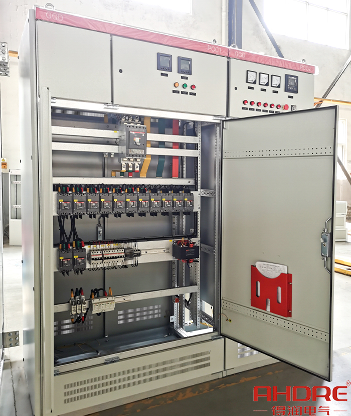 GGD固定式低壓柜.jpg GGD固定式低壓柜.jpg