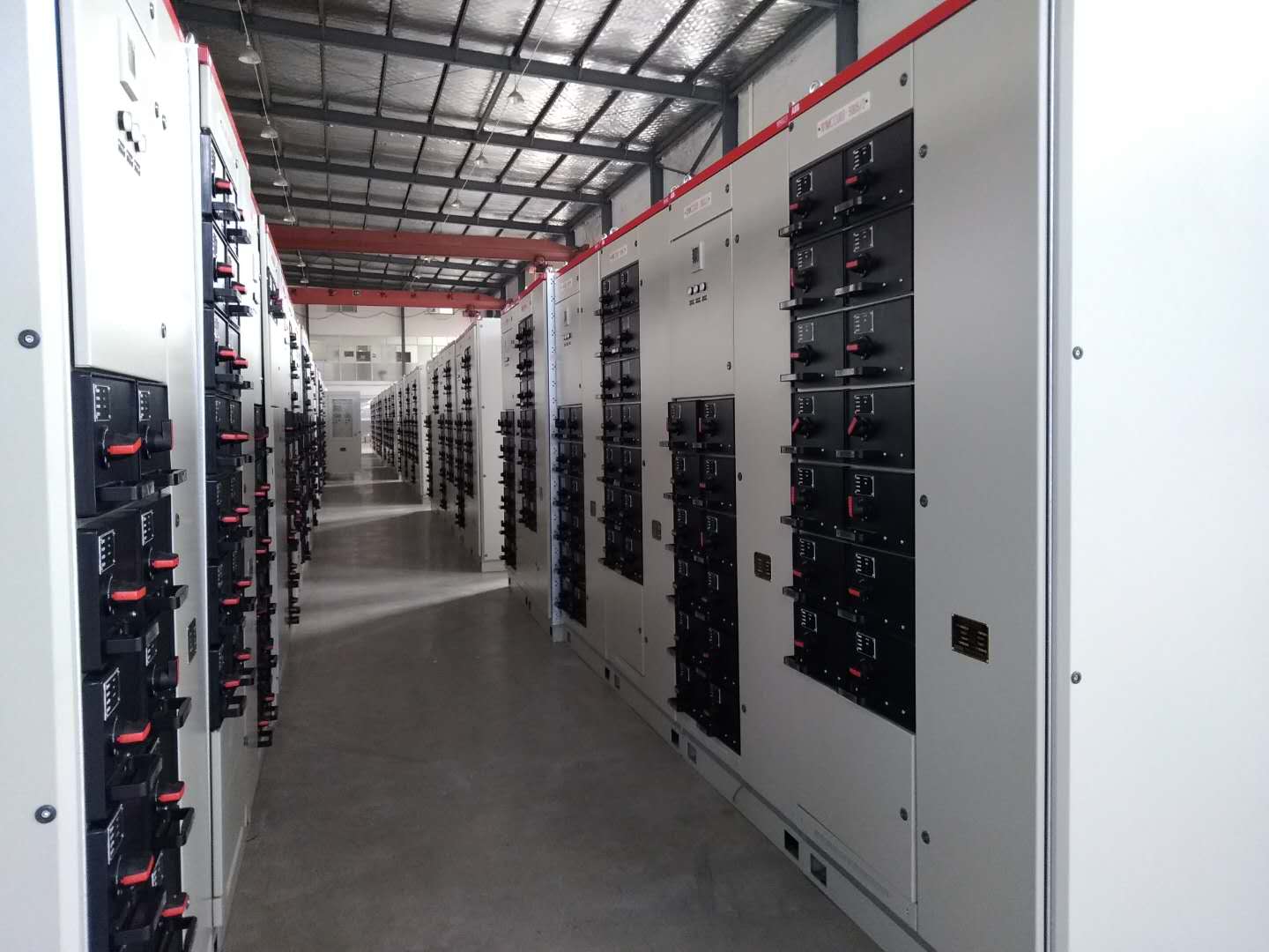 成套開(kāi)關(guān)柜廠(chǎng)　400-128-7988